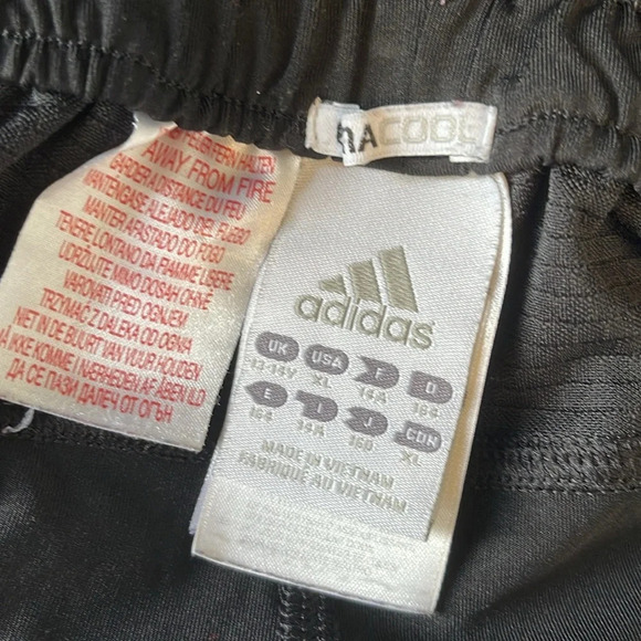 ADIDAS Girls Retro Cropped Track Pants Black White 3 Stripe Knicker CLIMACOOL XL - Picture 7 of 11